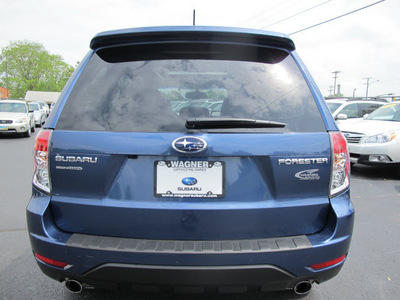 subaru forester 2011 blue 2 5x limited gasoline 4 cylinders all whee drive automatic 45324