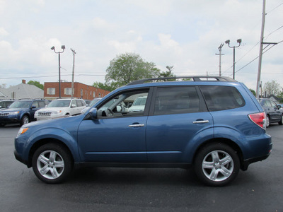 subaru forester 2010 blue suv 2 5x premium 4 cylinders manual 45324