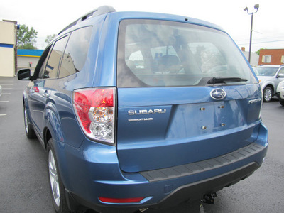 subaru forester 2010 blue suv 2 5x premium 4 cylinders manual 45324