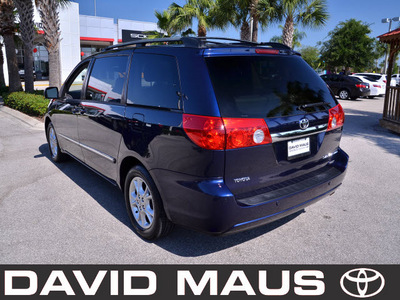 toyota sienna 2006 blue van limited gasoline 6 cylinders front wheel drive automatic 32771