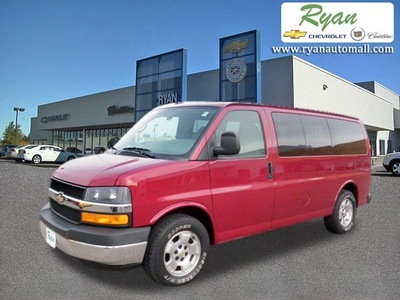 chevrolet express 2009 dk  red van gasoline 8 cylinders all whee drive 4 speed automatic 55313