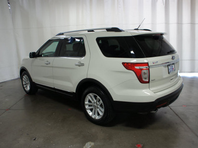 ford explorer 2011 white suv xlt gasoline 6 cylinders 2 wheel drive automatic 76108
