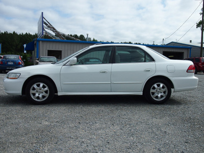 honda accord 2002 white sedan ex gasoline 4 cylinders front wheel drive automatic 27569