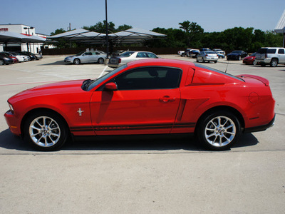 ford mustang 2011 red coupe gasoline 6 cylinders rear wheel drive automatic 76087