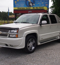 chevrolet avalanche 2005 beige ultimate lx southern comfort flex fuel 8 cylinders rear wheel drive automatic 27569