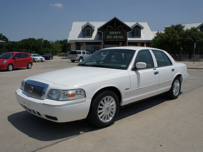 mercury grand marquis 2009 white sedan ls gasoline 8 cylinders rear wheel drive automatic with overdrive 76087