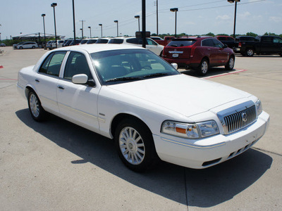 mercury grand marquis 2009 white sedan ls gasoline 8 cylinders rear wheel drive automatic with overdrive 76087