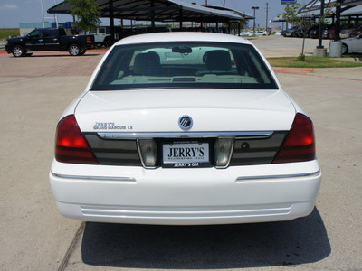 mercury grand marquis 2009 white sedan ls gasoline 8 cylinders rear wheel drive automatic with overdrive 76087