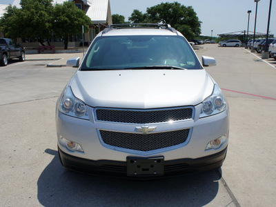 chevrolet traverse 2009 silver suv ltz gasoline 6 cylinders front wheel drive automatic 76087