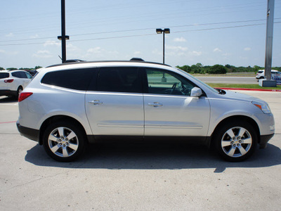 chevrolet traverse 2009 silver suv ltz gasoline 6 cylinders front wheel drive automatic 76087