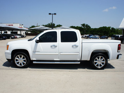 gmc sierra 1500 2008 white denali gasoline 8 cylinders 4 wheel drive automatic 76087