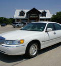 lincoln town car 2002 white sedan executive gasoline 8 cylinders rear wheel drive automatic with overdrive 76087