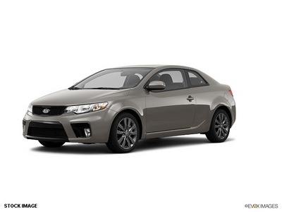 kia forte koup 2012 lt  gray coupe gasoline 4 cylinders front wheel drive not specified 44060