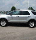 ford explorer 2011 silver suv xlt gasoline 6 cylinders 4 wheel drive automatic 46168
