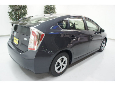toyota prius 2012 gray hatchback three hybrid 4 cylinders front wheel drive automatic 91731