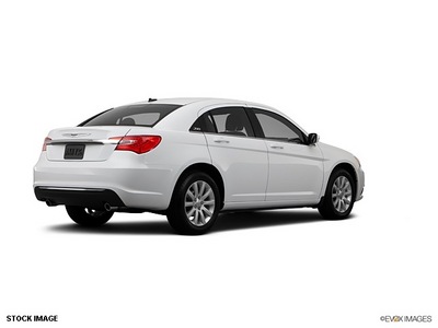 chrysler 200 2012 sedan touring flex fuel 6 cylinders front wheel drive shiftable automatic 47130