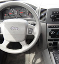 jeep grand cherokee 2005 silver suv laredo gasoline 6 cylinders 4 wheel drive automatic 62034