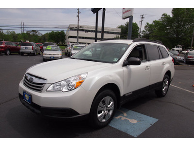 subaru outback 2011 satin white wagon 2 5i gasoline 4 cylinders all whee drive automatic 07701