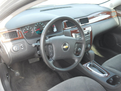 chevrolet impala 2011 silver sedan lt fleet flex fuel 6 cylinders front wheel drive automatic 99208