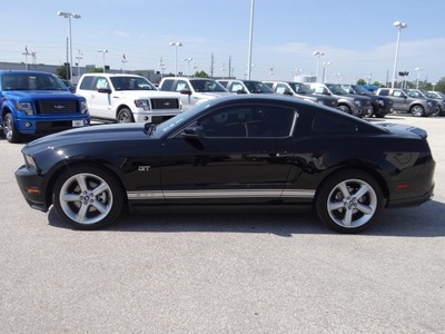 ford mustang 2010 black coupe gt premium gasoline 8 cylinders rear wheel drive 77388