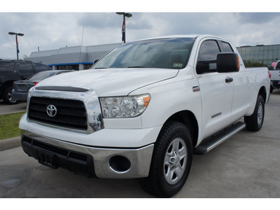 toyota tundra 2007 white sr5 gasoline 8 cylinders rear wheel drive automatic 77090