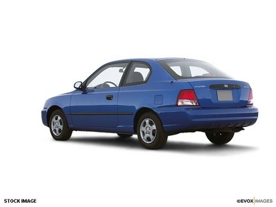 hyundai accent 2002 hatchback gs gasoline 4 cylinders front wheel drive not specified 28805