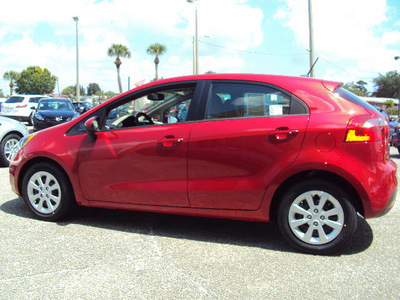 kia rio 2013 signal red hatchback lx gasoline 4 cylinders front wheel drive automatic 32901