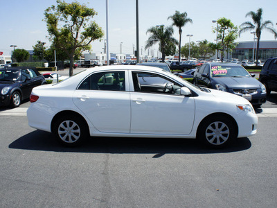 toyota corolla 2010 white sedan le gasoline 4 cylinders front wheel drive automatic 91761