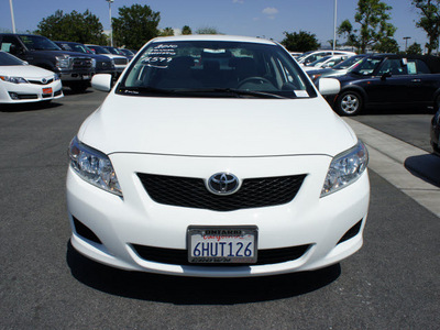 toyota corolla 2010 white sedan le gasoline 4 cylinders front wheel drive automatic 91761