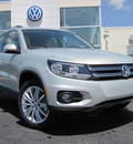 volkswagen tiguan 2012 gold suv se 4motion gasoline 4 cylinders all whee drive 6 speed automatic 46410