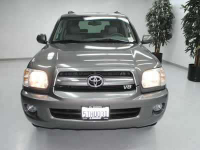 toyota sequoia 2006 beige suv limited gasoline 8 cylinders rear wheel drive automatic 91731