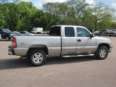 chevrolet silverado 1500 2001 pewter ls gasoline 8 cylinders 4 wheel drive automatic 55318