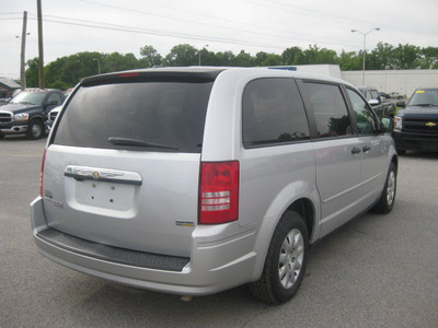 chrysler town and country 2008 silver van lx flex fuel 6 cylinders front wheel drive autostick 62863