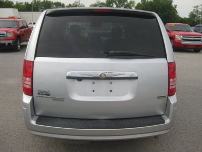 chrysler town and country 2008 silver van lx flex fuel 6 cylinders front wheel drive autostick 62863