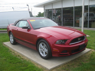 ford mustang 2013 red v6 gasoline 6 cylinders rear wheel drive 6 speed automatic 62863