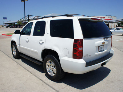 chevrolet tahoe 2007 white suv lt gasoline 8 cylinders rear wheel drive automatic 76087