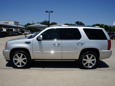 cadillac escalade 2011 silver suv flex fuel 8 cylinders rear wheel drive automatic 76087