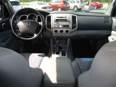 toyota tacoma 2006 dk  blue v6 gasoline 6 cylinders 4 wheel drive automatic 60007