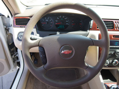 chevrolet impala 2008 white sedan ls flex fuel 6 cylinders front wheel drive automatic 76018