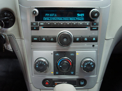 chevrolet malibu 2011 silver sedan ls flex fuel 4 cylinders front wheel drive automatic 76108