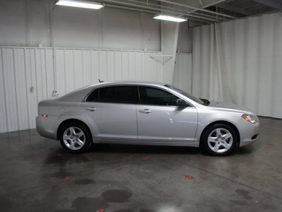 chevrolet malibu 2011 silver sedan ls flex fuel 4 cylinders front wheel drive automatic 76108