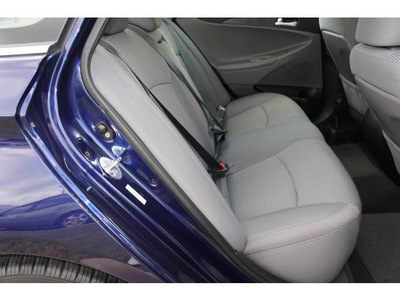 hyundai sonata 2011 blue sedan gls gasoline 4 cylinders front wheel drive automatic 77090