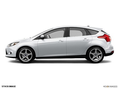 ford focus 2012 hatchback titanium flex fuel 4 cylinders front wheel drive not specified 76205