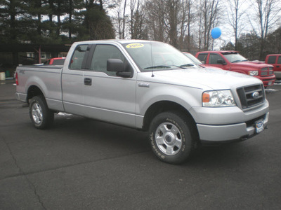 ford f 150 2004 silver gasoline 8 cylinders 4 wheel drive automatic 13502