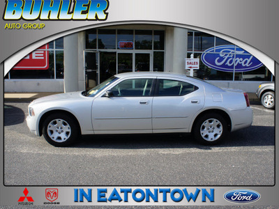 dodge charger 2007 bright silver sedan gasoline 6 cylinders rear wheel drive automatic 07724