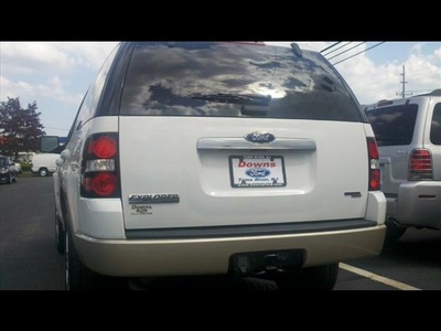 ford explorer 2007 white suv eddie bauer gasoline 8 cylinders 4 wheel drive automatic 08753