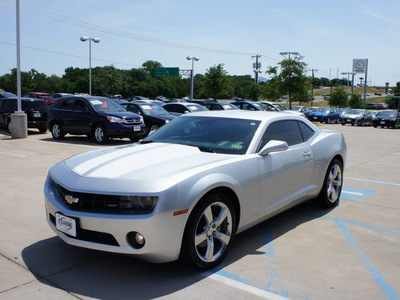 chevrolet camaro 2011 silver coupe lt gasoline 6 cylinders rear wheel drive 6 speed manual 76210