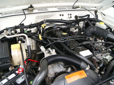 jeep cherokee 1998 white suv gasoline 6 cylinders 4 wheel drive automatic 80905