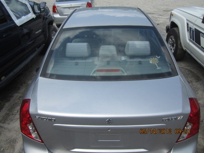 suzuki forenza