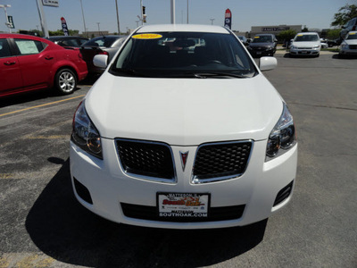 pontiac vibe 2010 white hatchback gasoline 4 cylinders front wheel drive automatic 60443